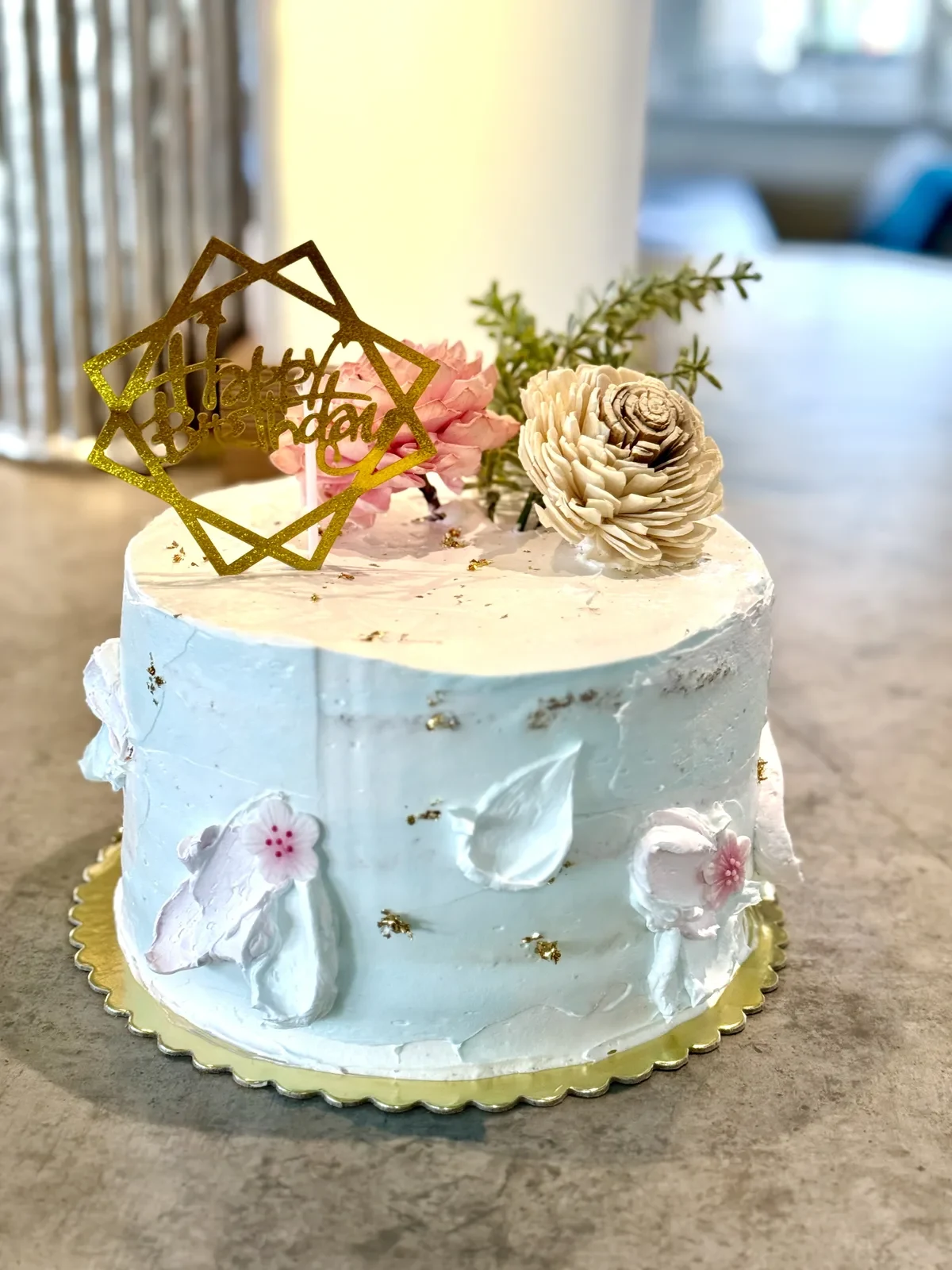 Happy-Birthday-Torte blau